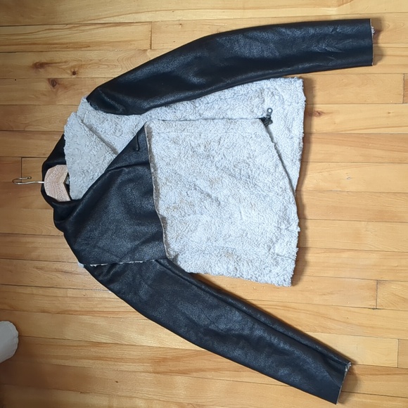 French Connection Faux Shearling and Leather Cropped Moto Jacket - Picture 6 of 6